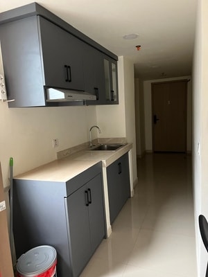 Jual Apartemen Meikarta Tipe 2BR 2 Kamar Tidur Full Furnish Bagus Siap Pakai atau Disewakan foto kitchen set