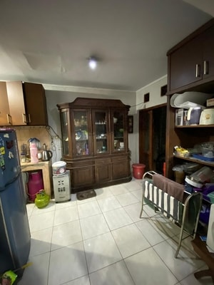 Balkon-atas-rumah-dukuh-zamrud