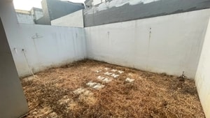 Tampak depan rumah 2 lantai disewakan Lippo Cikarang