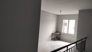 Sewa Ruko di Lippo Cikarang Cosmo 2 Lantai | Harga 85 Juta Nett area lantai 2