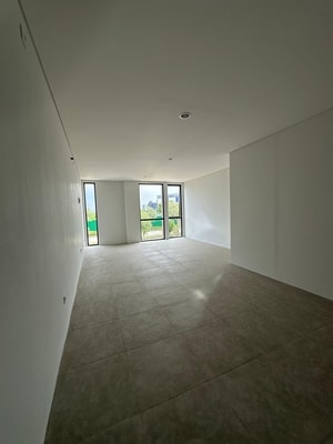 Foto Ruko lantai 3 Sewa Ruko Gandeng Cikarang di Lippo Cikarang Hive Mataram Baru Murah Rapi Siap Pakai | Exera