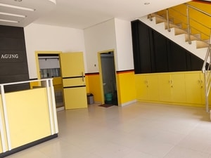 Area Office Disewakan Gudang Pamanahan Cikarang Luas 1.200 m² Akses Kontainer 20 Feet