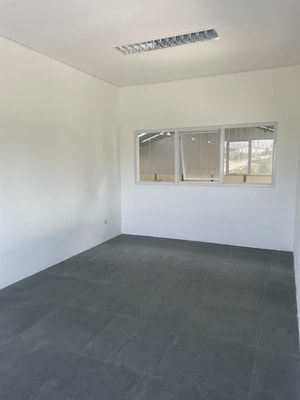 Sewa Gudang Lippo Cikarang Kawasan Industri Delta Silicon Hook Bangunan Baru Rapi Siap Pakai