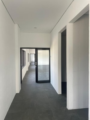 Sewa Gudang Lippo Cikarang Kawasan Industri Delta Silicon Hook Bangunan Baru Rapi Siap Pakai