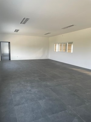 Sewa Gudang Lippo Cikarang Kawasan Industri Delta Silicon Hook Bangunan Baru Rapi Siap Pakai