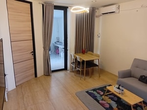 Take Over Rumah Waterfront Uptown Lippo Cikarang 2 Lantai 2 Kamar Tidur