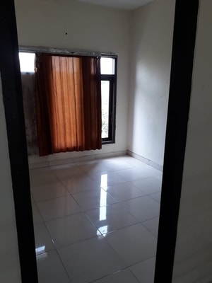 Foto arae kamar Sewa Rumah Lippo Cikarang Perumahan Lembah Hijau 5 Kamar Tidur | Exera