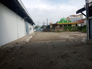 Area Parkir Sewa Gudang Cikarang Luas 1800 Meter Murah | Exera