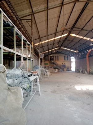 gudang dengan kantor dan ruko
