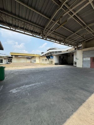 gudang logistik tambun