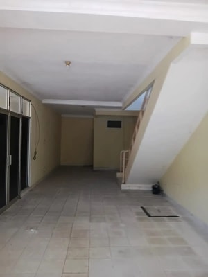 Toilet ruko Deltamas bersih dan terawat