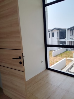 Rumah Dijual Murah Uptown Waterfront Estate (Termurah) 2Lantai