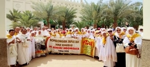 haji-plus-alhijaz-indowisata-surabaya-indonesia