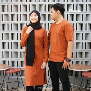 Kaos Emilia Couple Polos Premium By Treez - Cinnamon