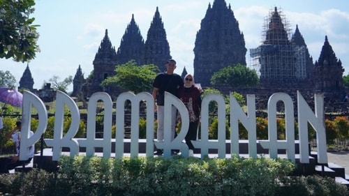 CANDI PRAMBANAN : DEDIKASI KEPADA SANG TRIMURTI