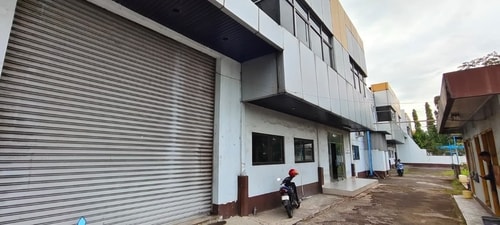 Jual Gudang Jababeka Cikarang Luas 2000 Meter Murah | Exera foto gerbang