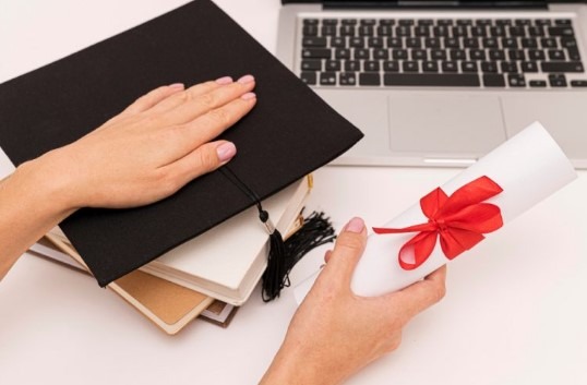 Faktor yang Mempengaruhi Motivasi Belajar dan Keberhasilan Akademik