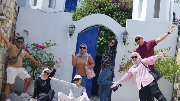 BHUMI MERAPI : WISATA KELUARGA DI SANTORINI JOGJA