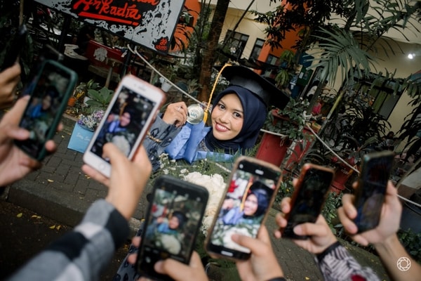 Nadhifah Adiratna Graduation Session at UIN JAKARTA