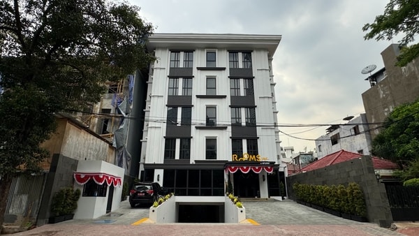 Project Reference: Hotel Rooms Inc Sudirman – Elegansi Modern dengan Pintu & Jendela Aluminium Alphamax