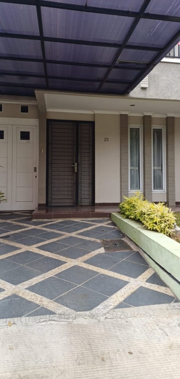 Jual Rumah di Taman Dago Indah Lippo Cikarang - 4+1 Kamar Tidur 2,5 Miliar Nego