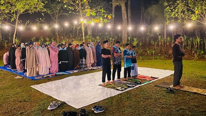 Menempa Jiwa kepemimpinan dan kemandiran 60 santri Tahfidz Quran