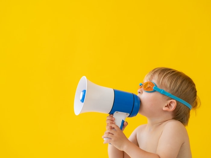 Kapan Anak Mulai Berbicara dengan Lancar? Tips Merangsang Kemampuan Bahasa Si Kecil