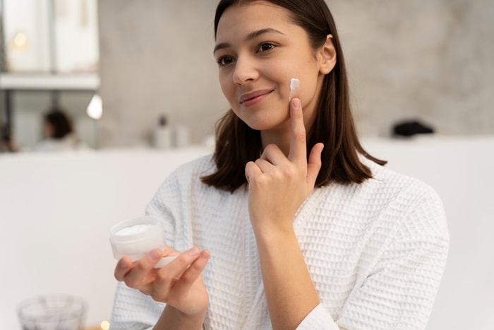 Bingung Pilih Skincare? Ini Rahasia Memilih Skincare yang Tepat untuk Semua Usia & Gender!