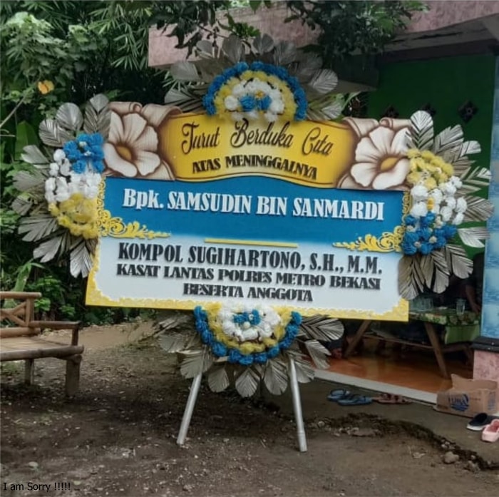 Karangan Bunga Besar