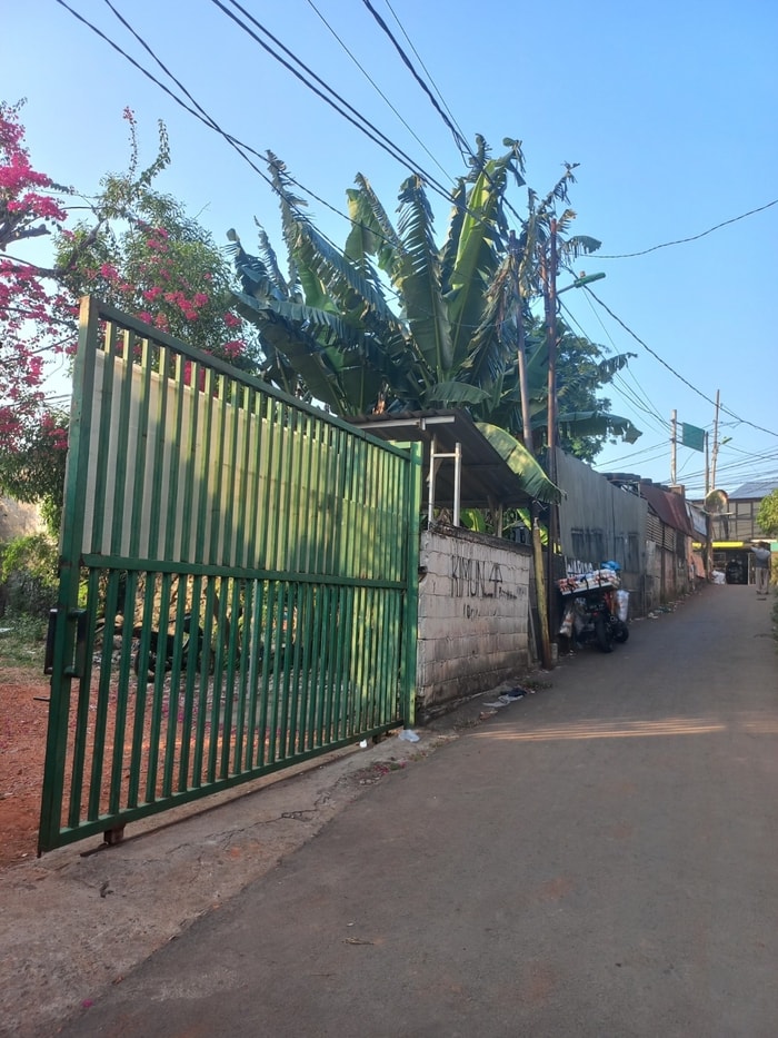 Dijual Lahan Usaha Pulo Gebang Jakarta Timur 7 Ruko , 1 Rumah Full tersewa Pinggir Jalan Raya