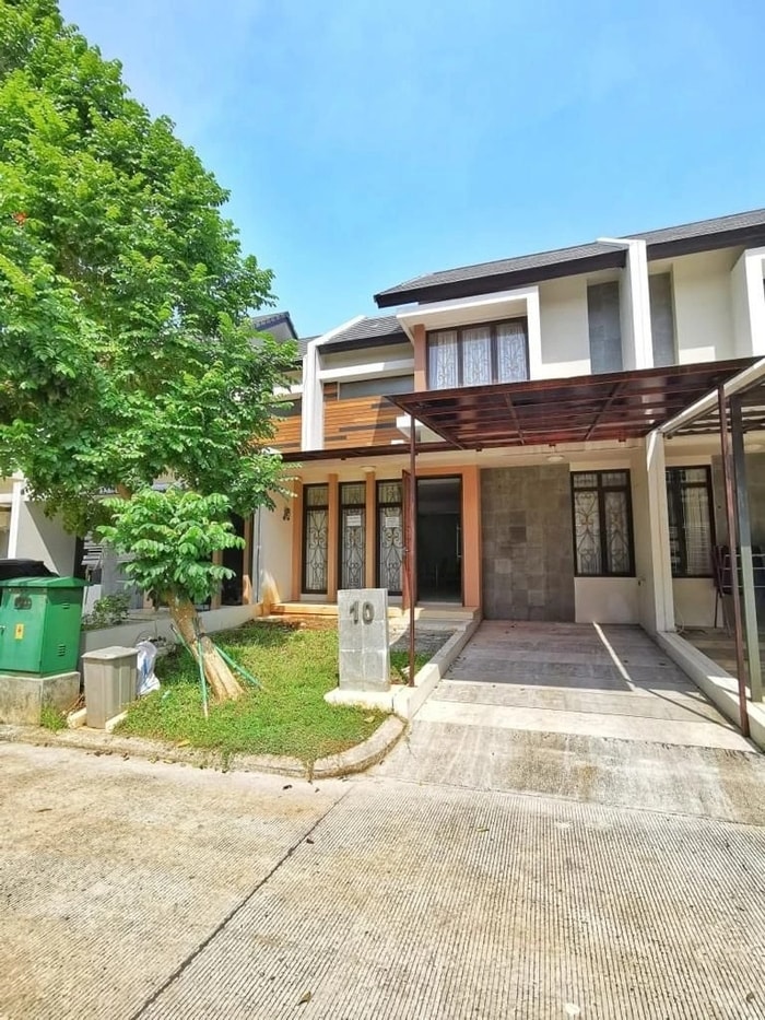 carport-canopy-rumah-sewa-3-kamar-lippo-cikarang