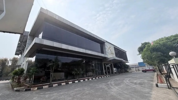 Pabrik skincare dijual di Lippo Cikarang tampak depan