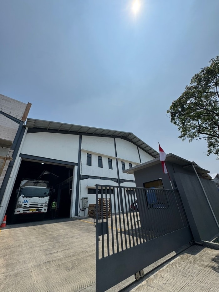 Jual Gudang Lippo Cikarang Kawasan Industri Delta Silicon 1000meter Bangunan Baru Rapi Siap Pakai