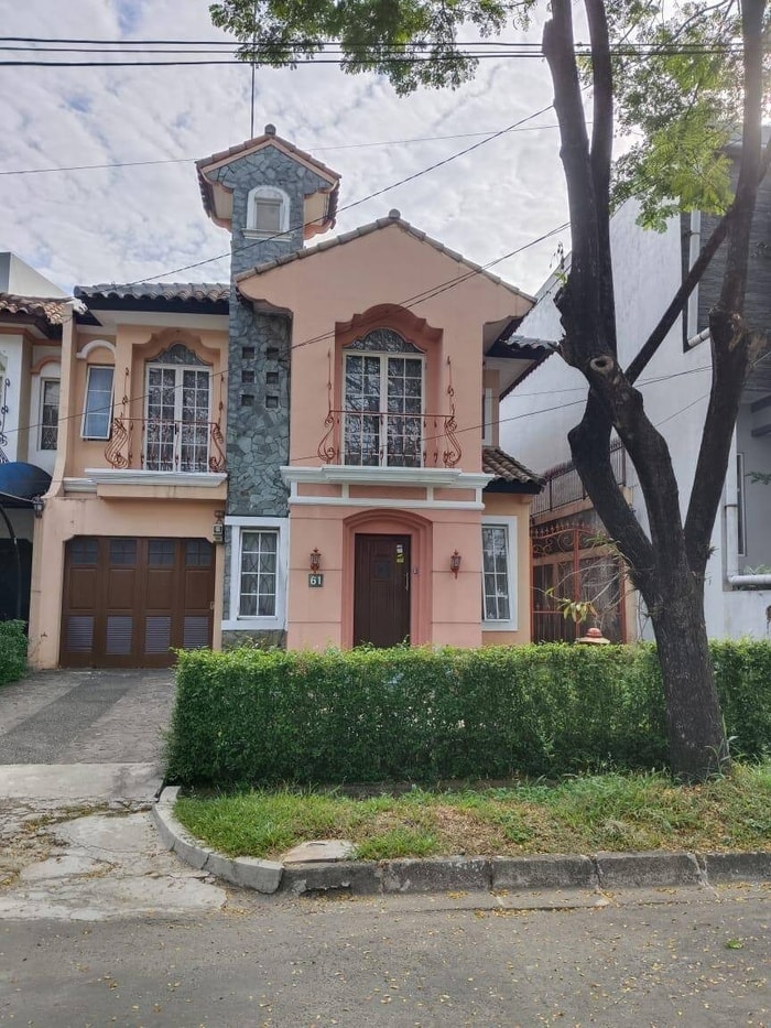 Rumah Dijual Taman Simpruk Lippo Cikarang Fully Furnish