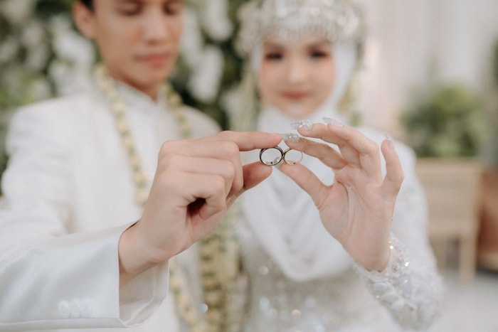 Elisa || Candra