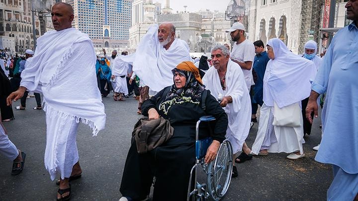 Apa Hukum Badal Umroh Untuk Orang Yang Sudah Meninggal?