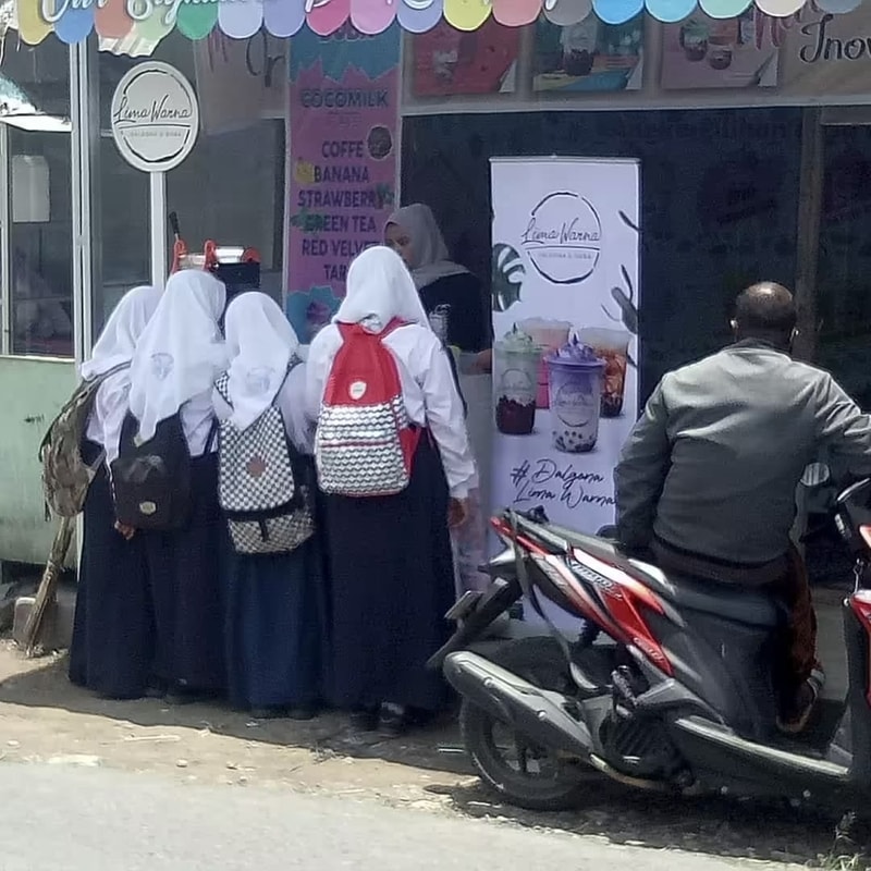 Lima Warna Bisnis Minuman Es Teh Dan Coklat Terlaris