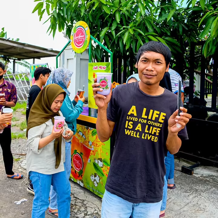 Lima Warna Bisnis Minuman Es Teh Dan Coklat Terlaris