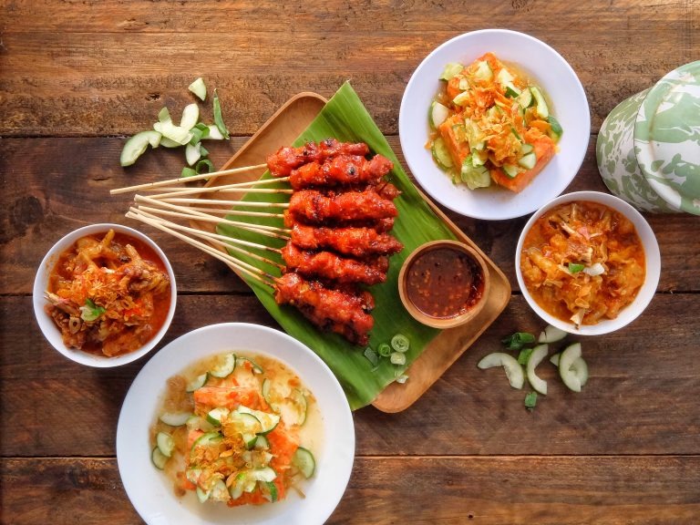 Source : https://visitingjogja.jogjaprov.go.id/wp-content/uploads/2024/11/sateratu.jpg
