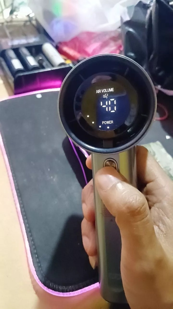 Aliran Udara Kuat Motor Turbo: Diadopsi dengan motor turbo brushless yang efisien dengan kecepatan putar 16000rpm
Bisa di pake buat nyate sm abang gue tuh buat bakar arang hehe