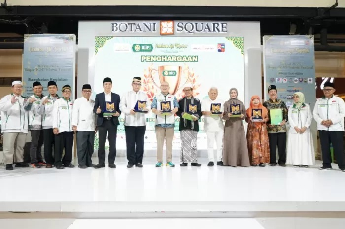 ICMI Orda Kota Bogor Beri Penghargaan di BiiF 2025