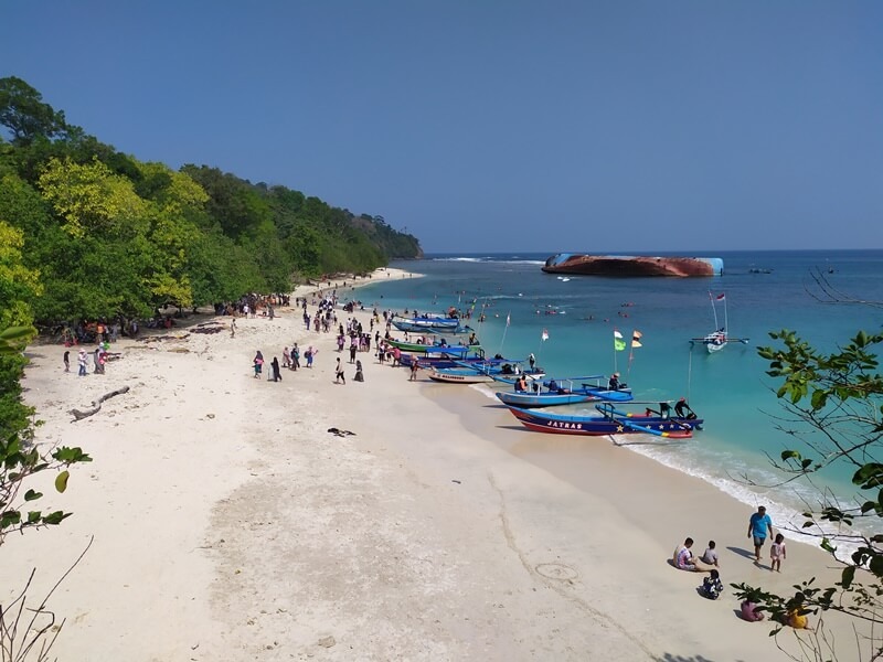 Pasir Putih Pangandaran