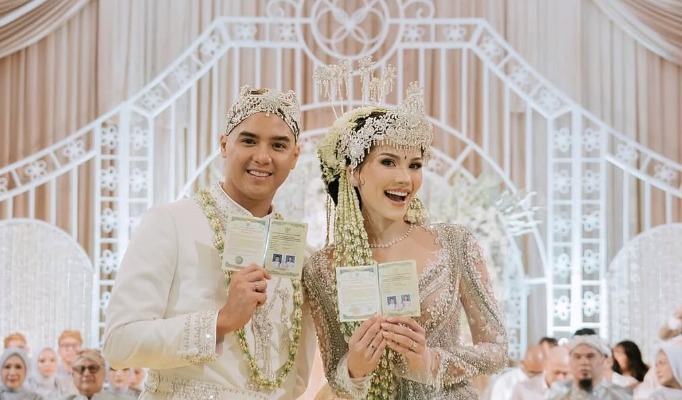 Momen Akad Nikah Al Ghazali dan Alyssa Daguise, Intimate Wedding yang Penuh Haru di St. Regis Jakarta