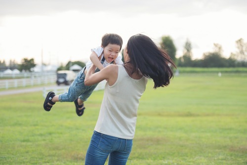 Jadi Ibu Memang Sulit: Cek Cara Biar Tetap Fit dan Cantik Meski Urus Keluarga 24 Jam