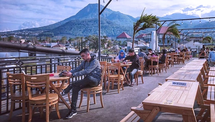 Tempat Ngopi di Malang: Menemukan Surga Kopi di Kota Sejuta Bunga