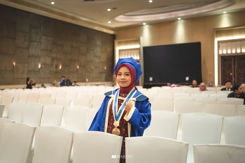 Graduation Sekar UTB