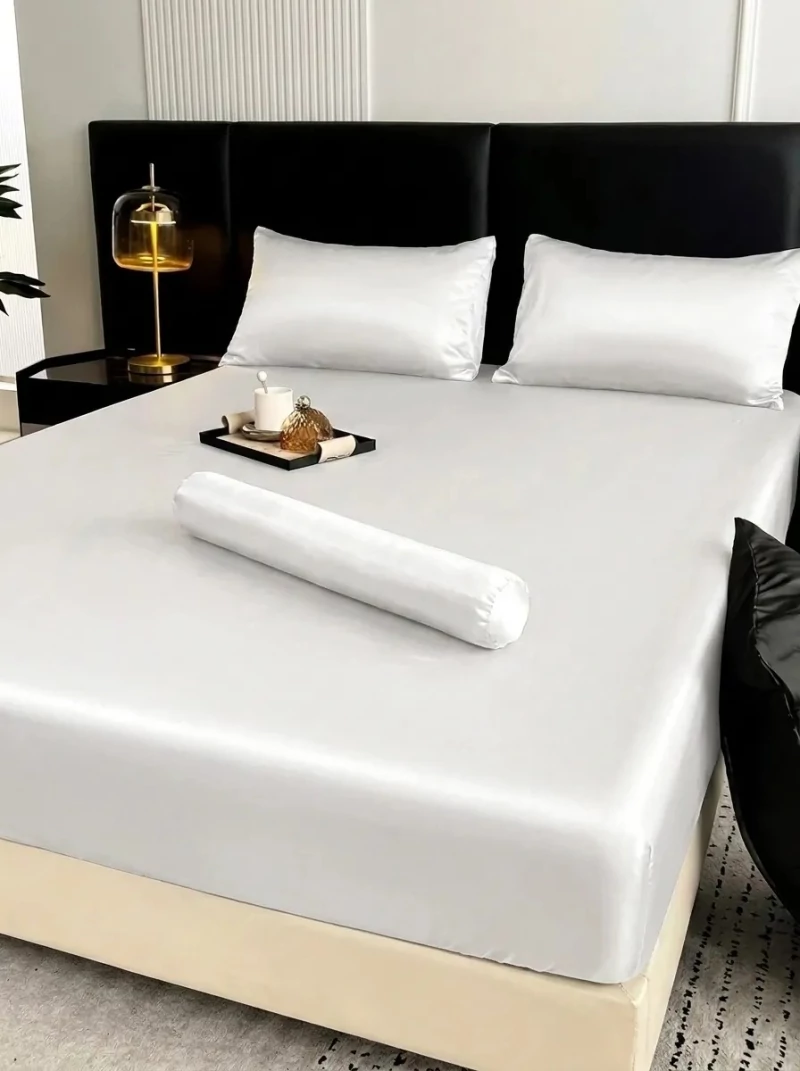 Cadar satin warna White