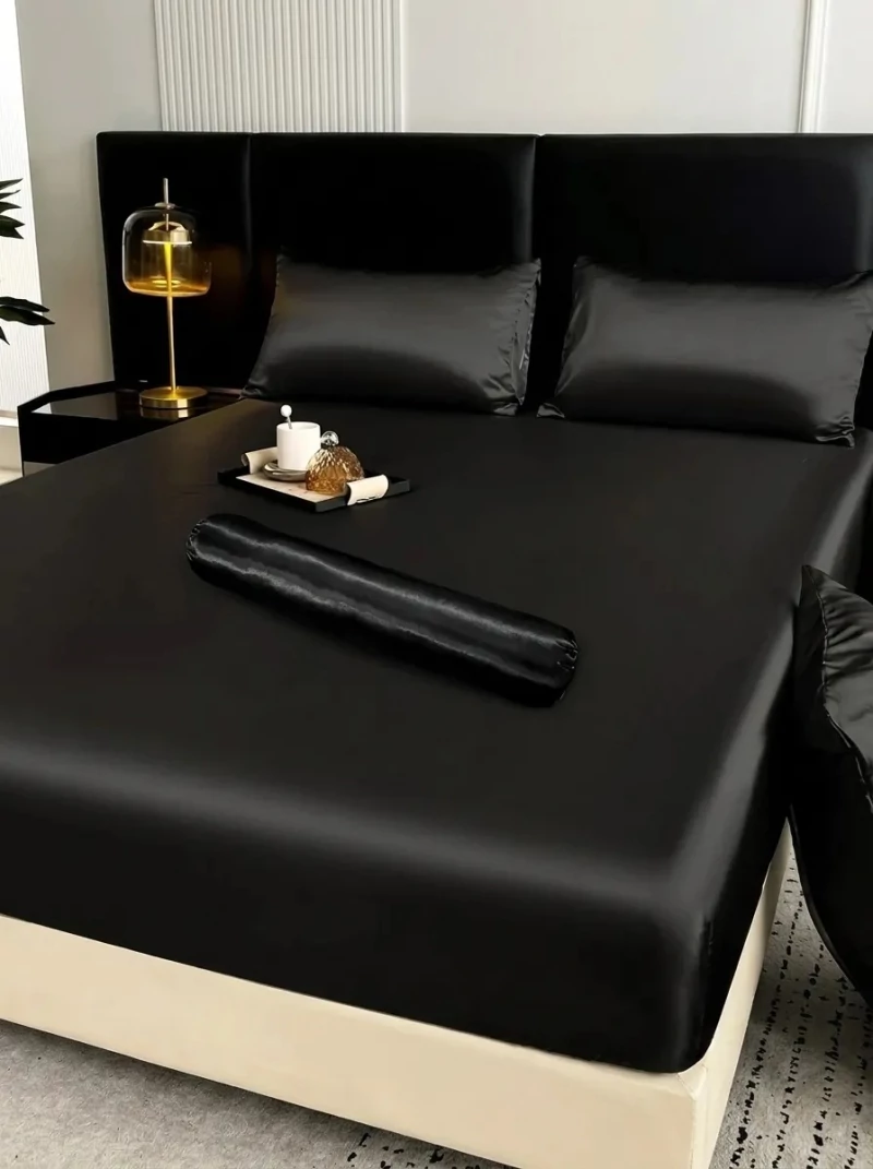 Cadar satin warna Black