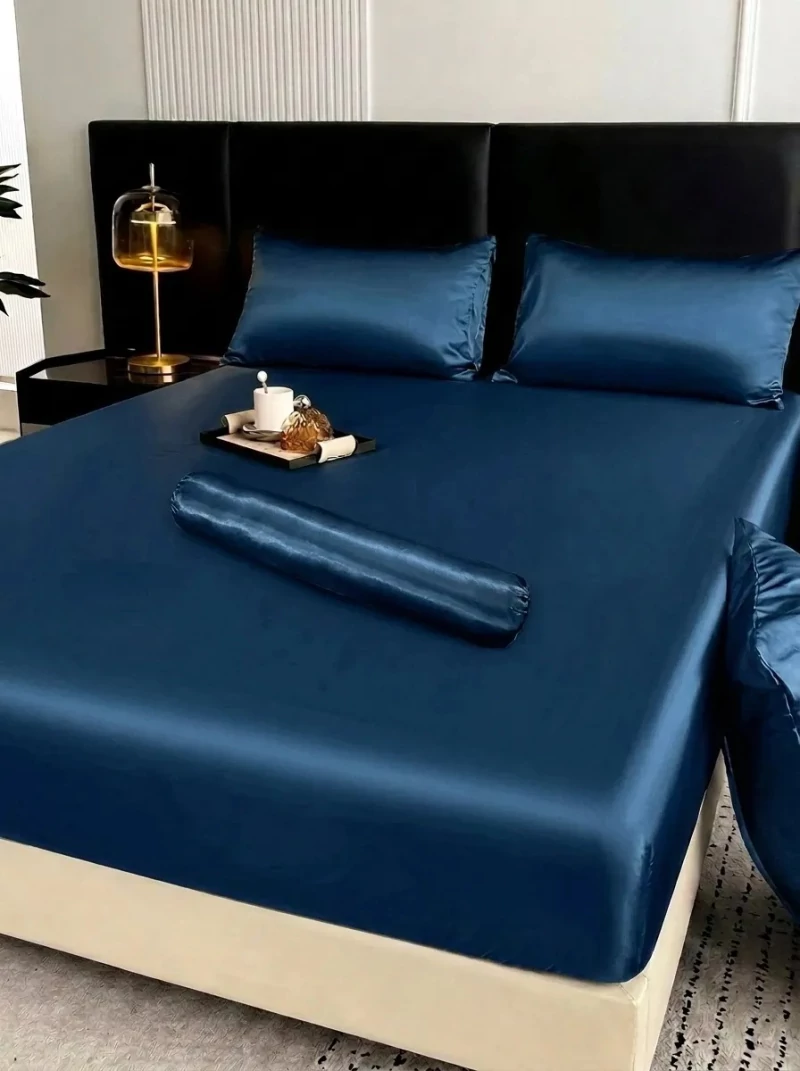 Cadar satin warna Paris Blue