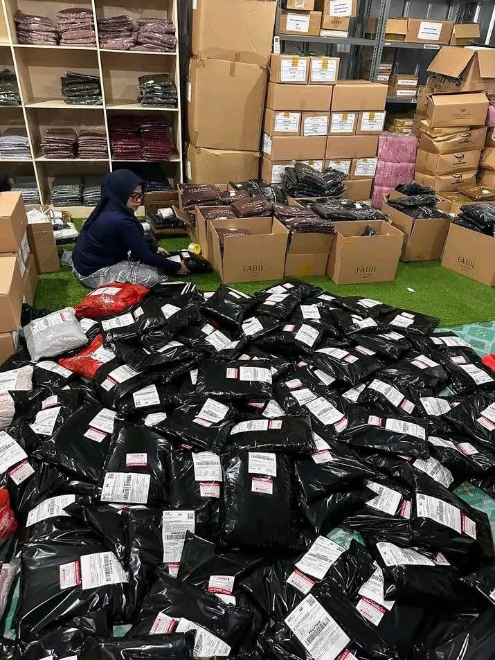 Proses Penghantaran Dress Yukensi